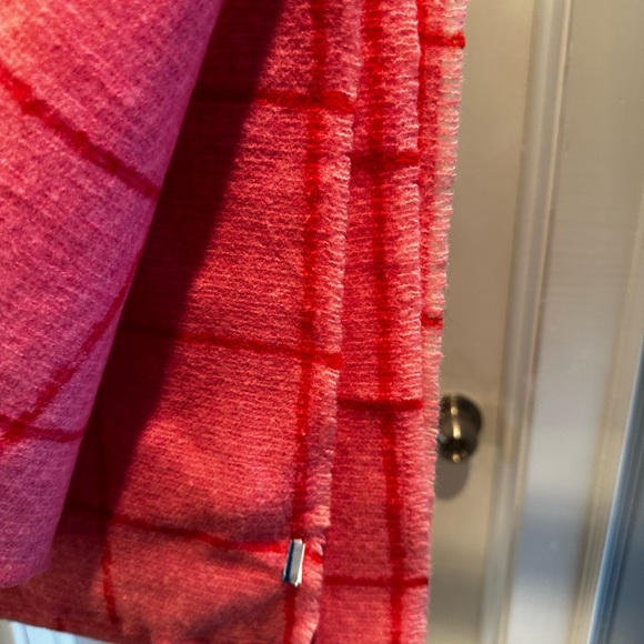Pink Check Pattern scarf - Picture 2 of 2